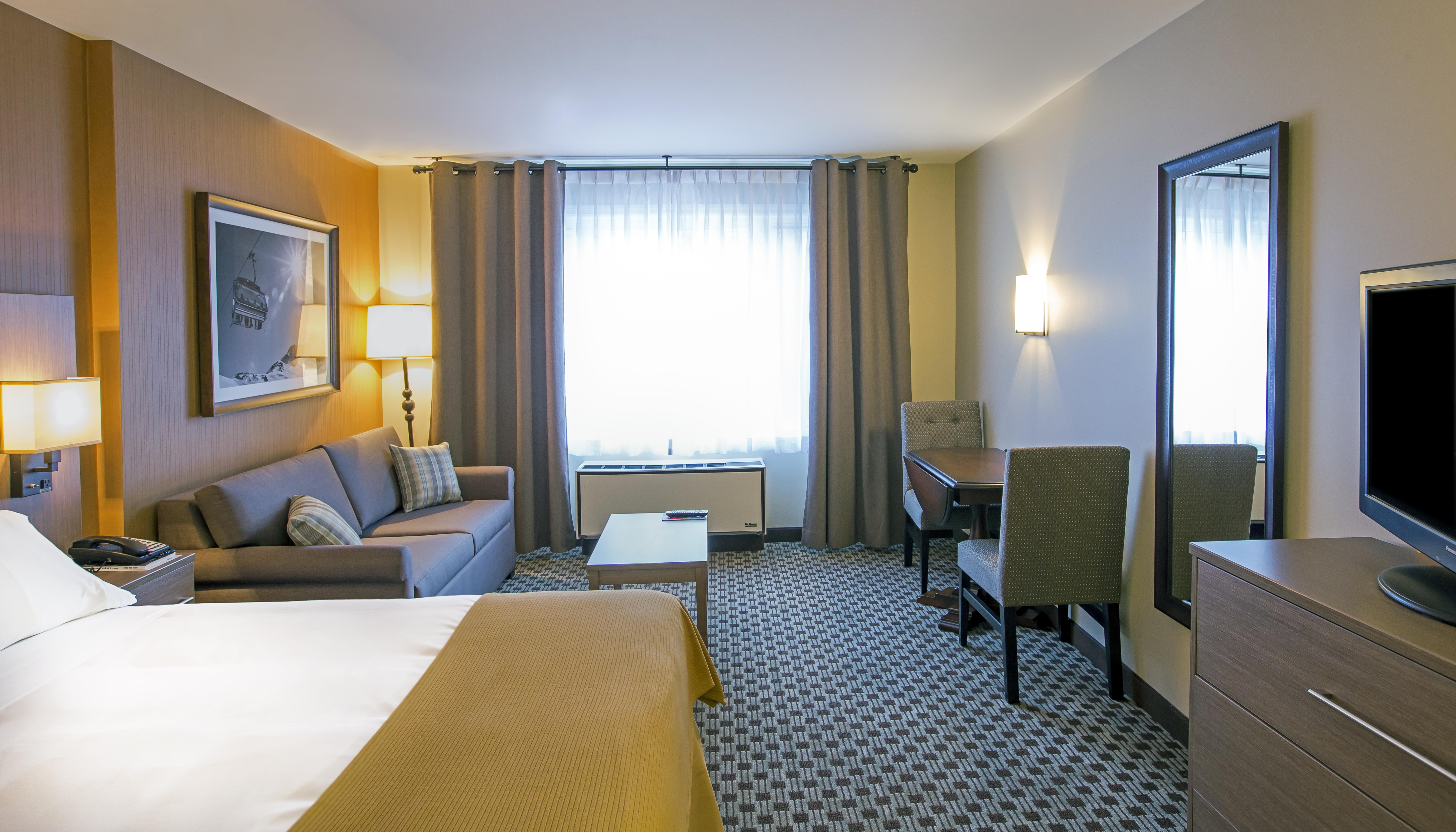 Holiday Inn Express & Suites Tremblant By Ihg Mont-Tremblant Exteriör bild