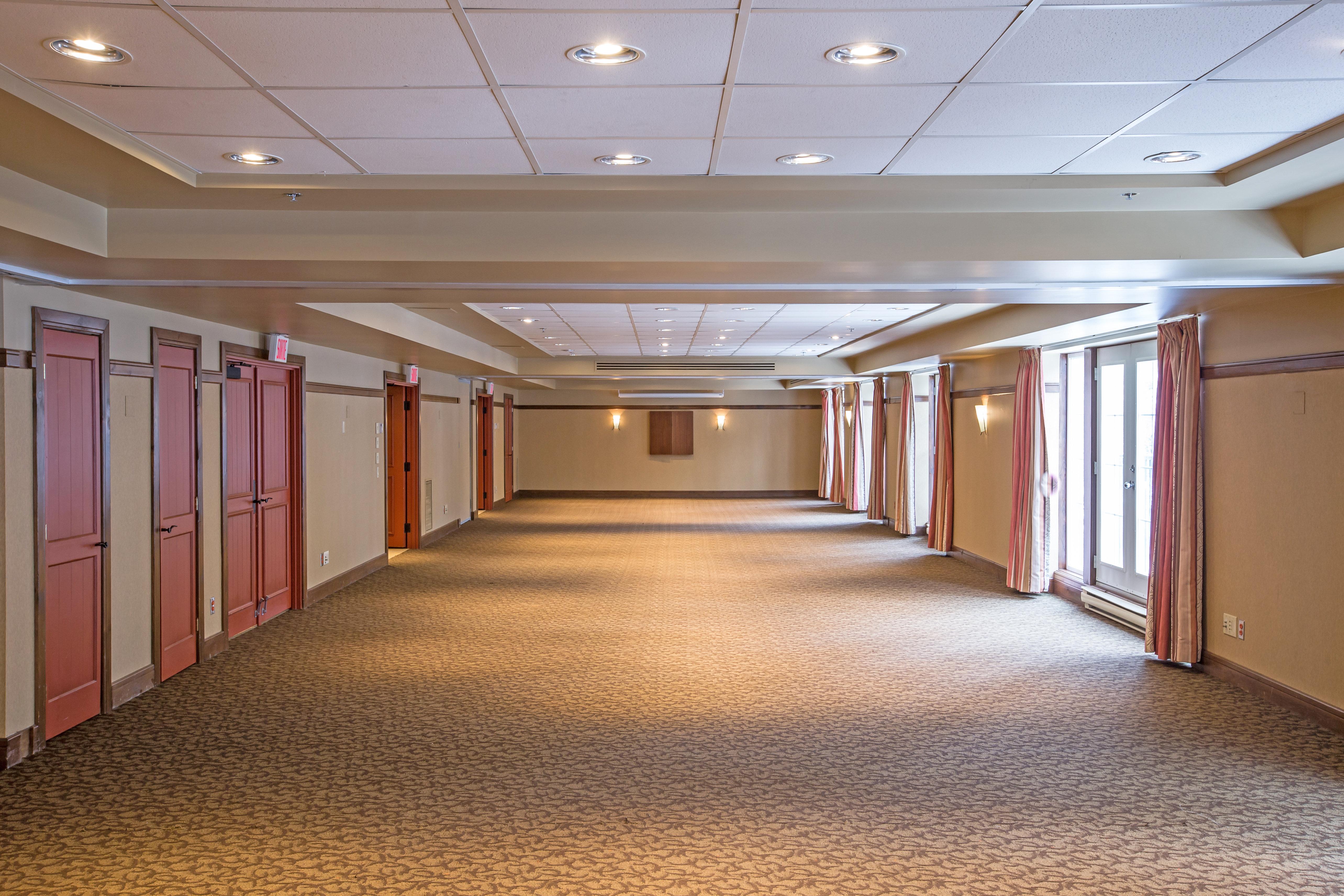 Holiday Inn Express & Suites Tremblant By Ihg Mont-Tremblant Exteriör bild