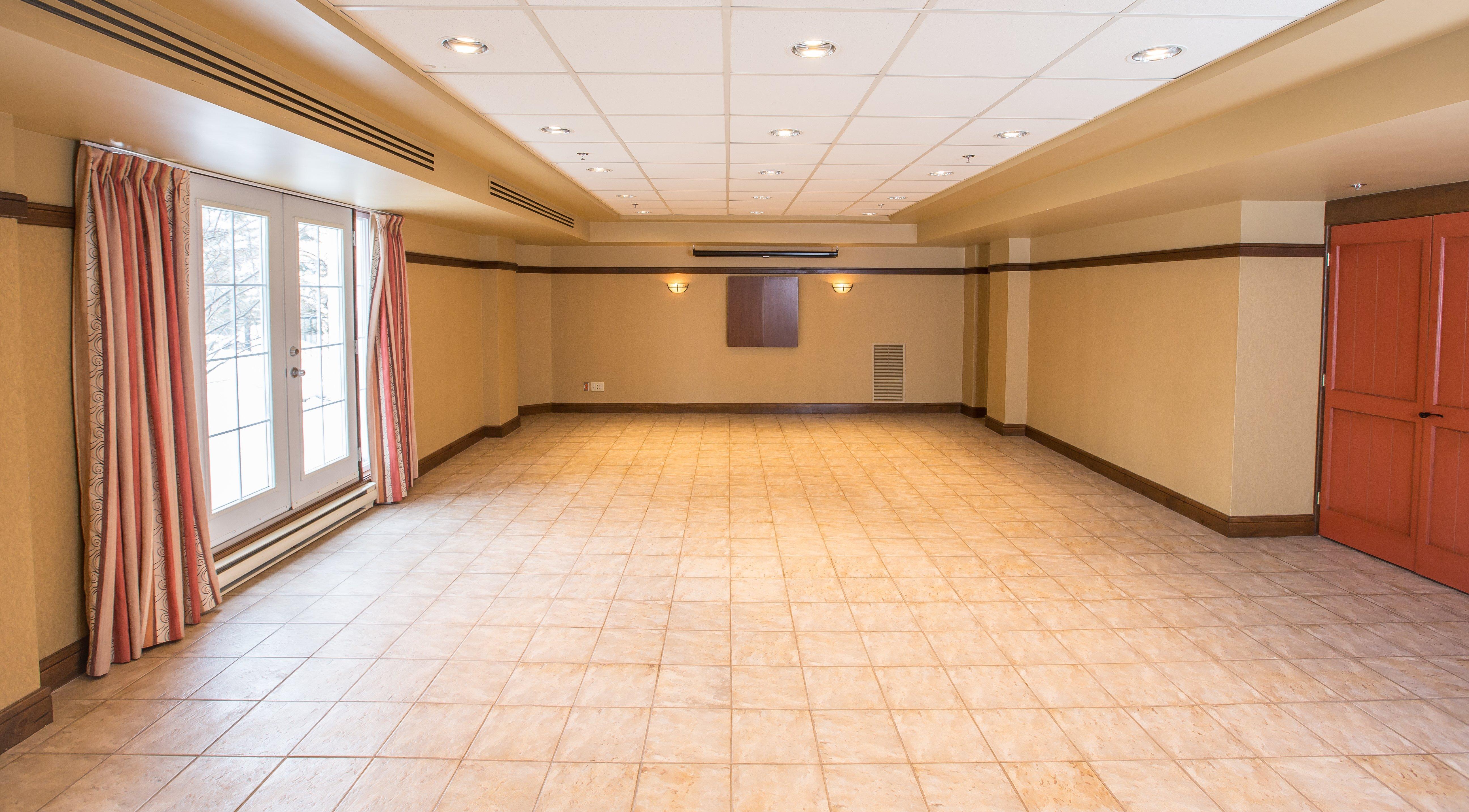 Holiday Inn Express & Suites Tremblant By Ihg Mont-Tremblant Exteriör bild