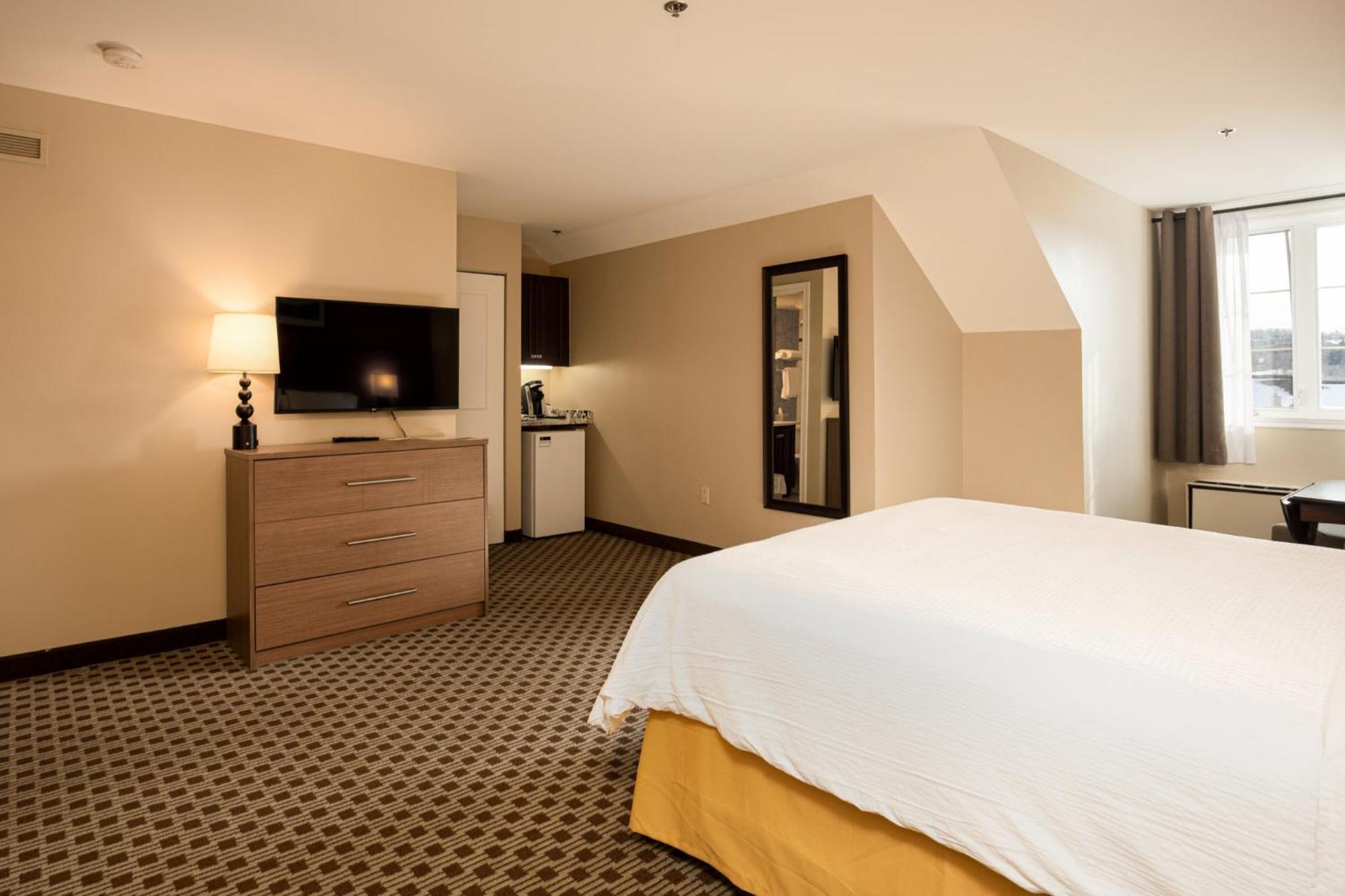 Holiday Inn Express & Suites Tremblant By Ihg Mont-Tremblant Exteriör bild