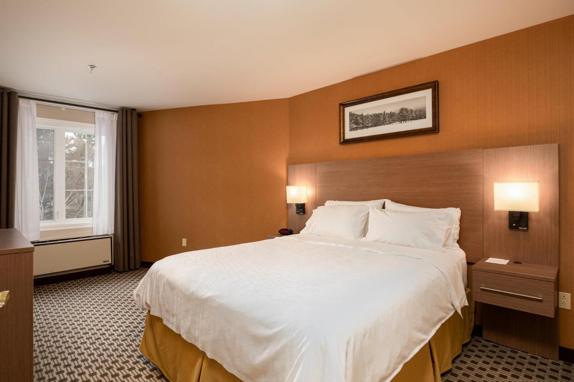 Holiday Inn Express & Suites Tremblant By Ihg Mont-Tremblant Exteriör bild