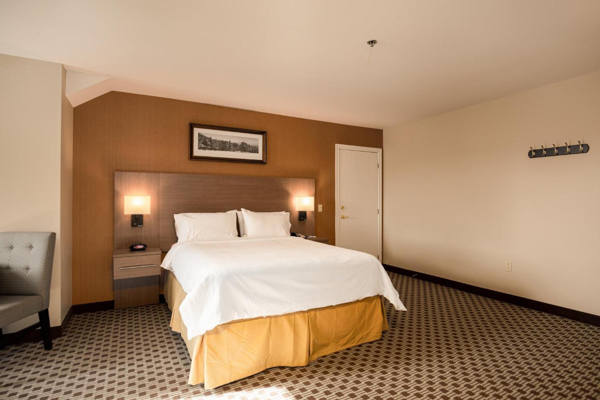Holiday Inn Express & Suites Tremblant By Ihg Mont-Tremblant Exteriör bild