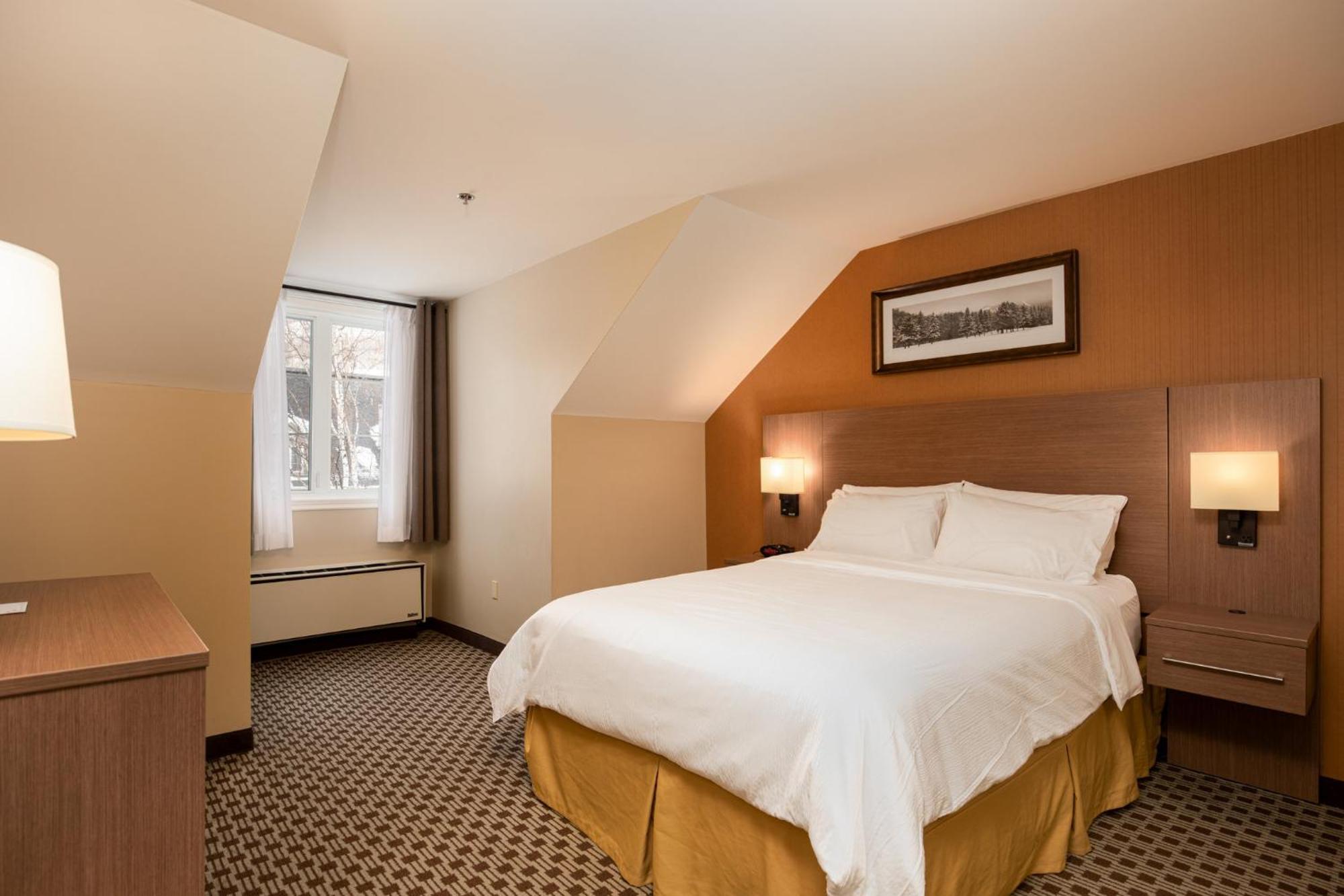 Holiday Inn Express & Suites Tremblant By Ihg Mont-Tremblant Exteriör bild