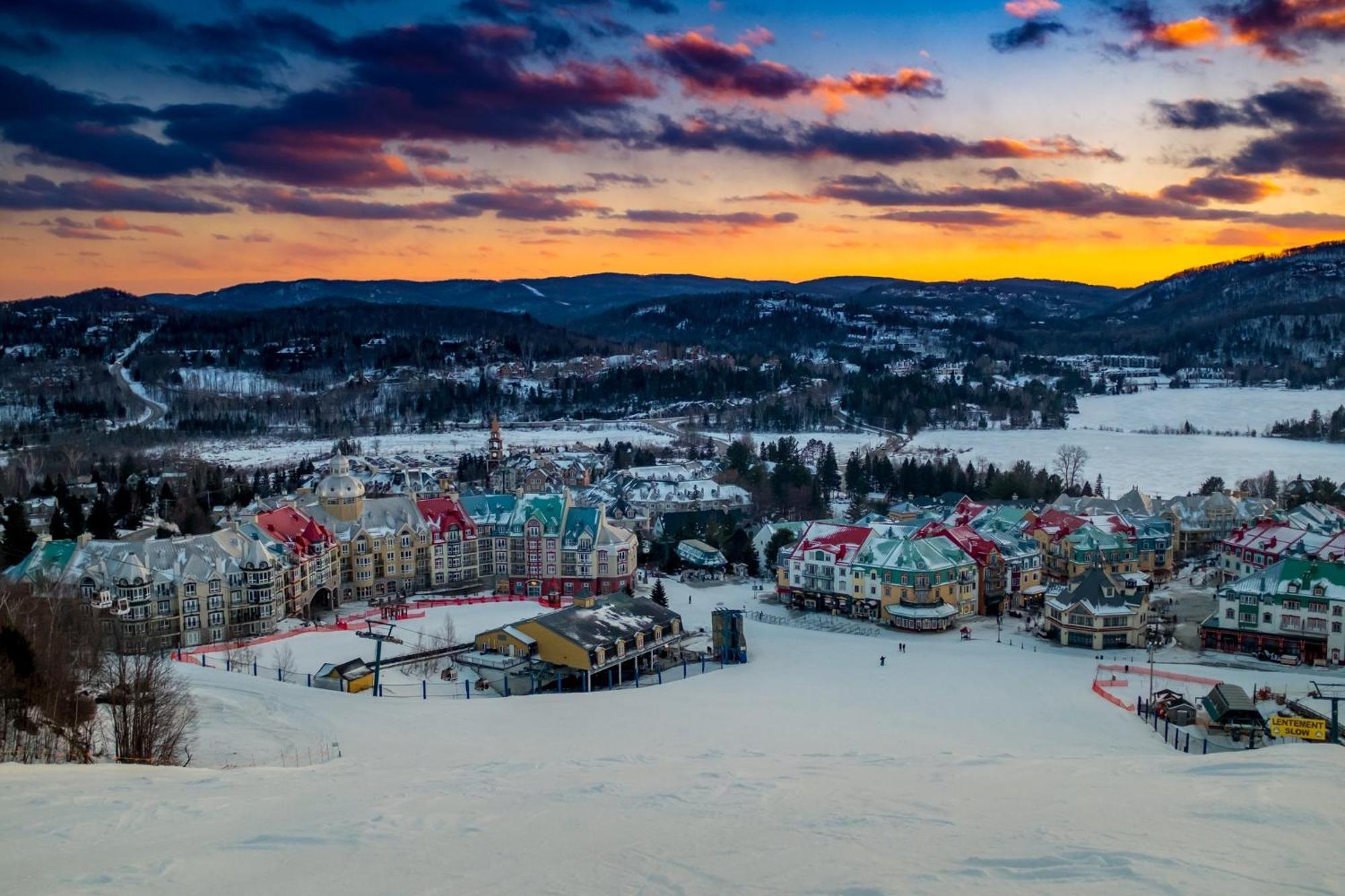Holiday Inn Express & Suites Tremblant By Ihg Mont-Tremblant Exteriör bild