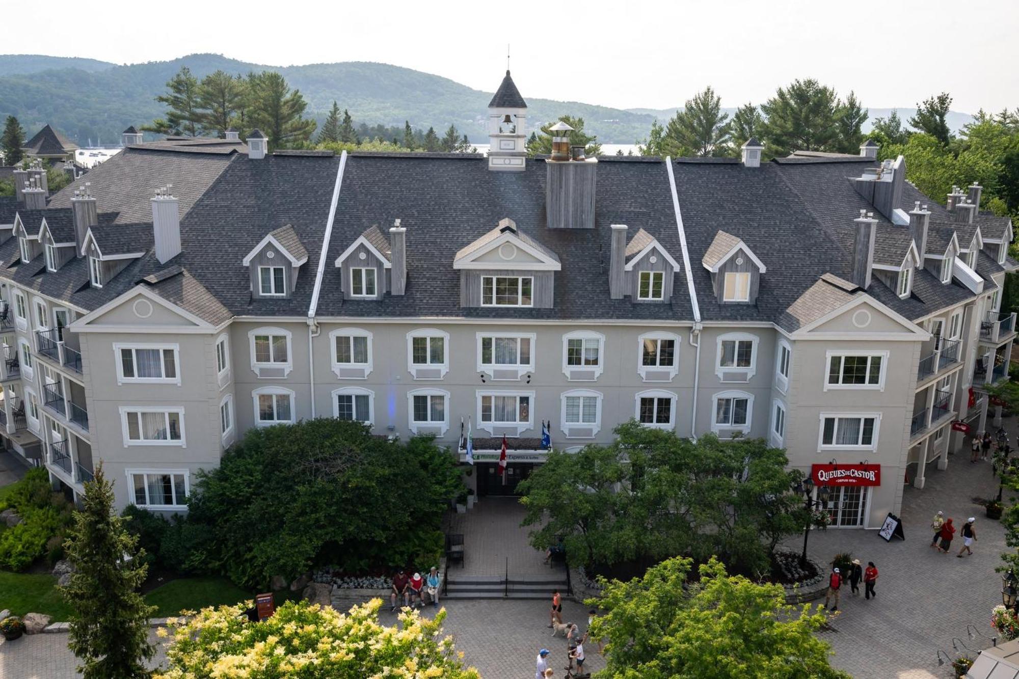 Holiday Inn Express & Suites Tremblant By Ihg Mont-Tremblant Exteriör bild