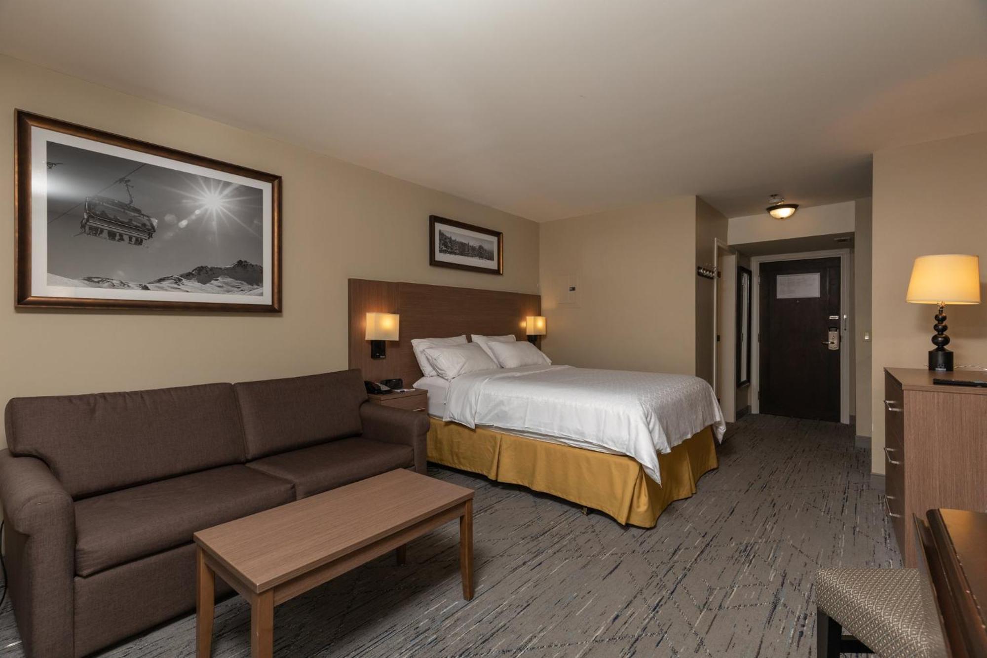 Holiday Inn Express & Suites Tremblant By Ihg Mont-Tremblant Exteriör bild