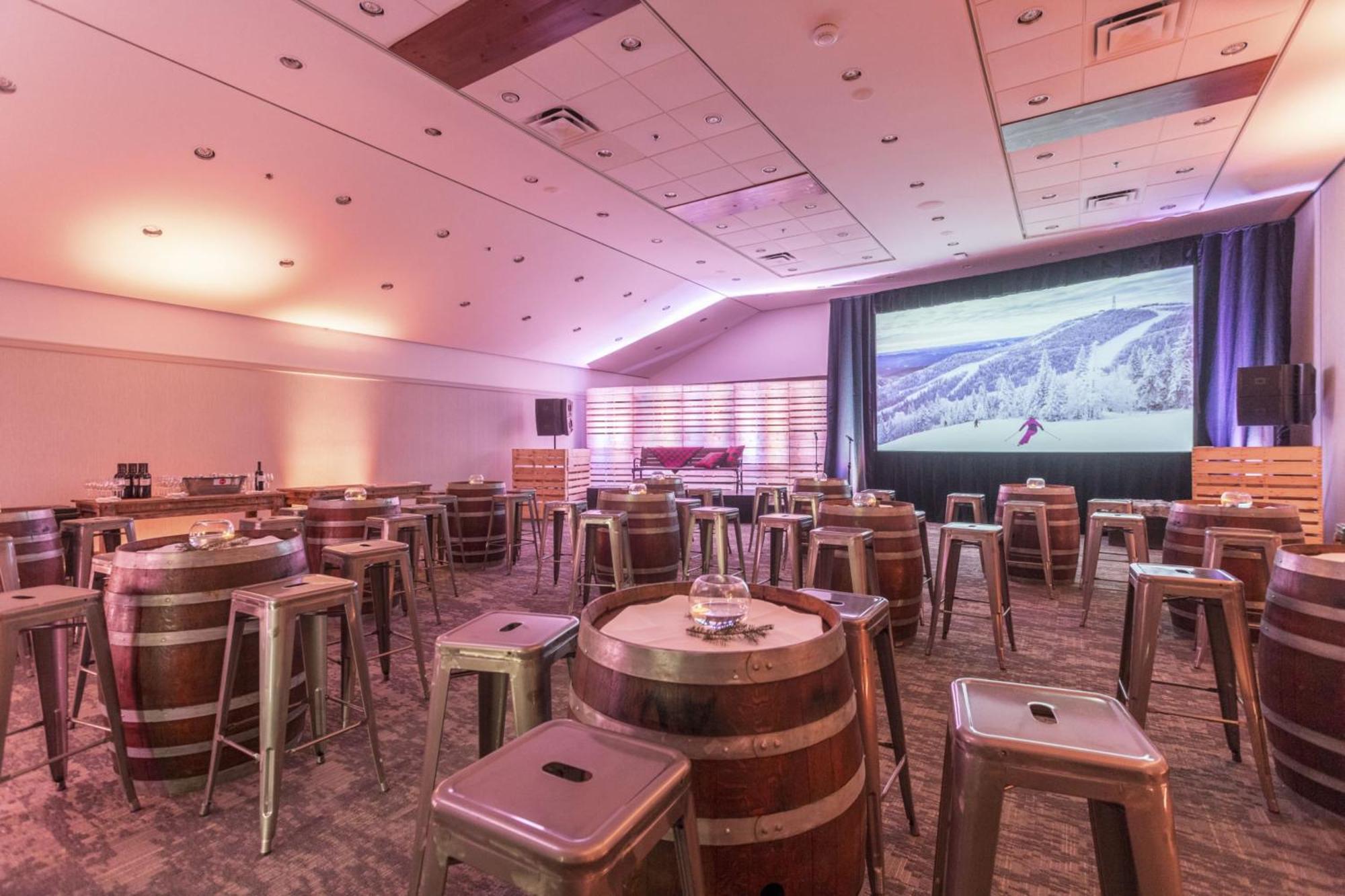 Holiday Inn Express & Suites Tremblant By Ihg Mont-Tremblant Exteriör bild